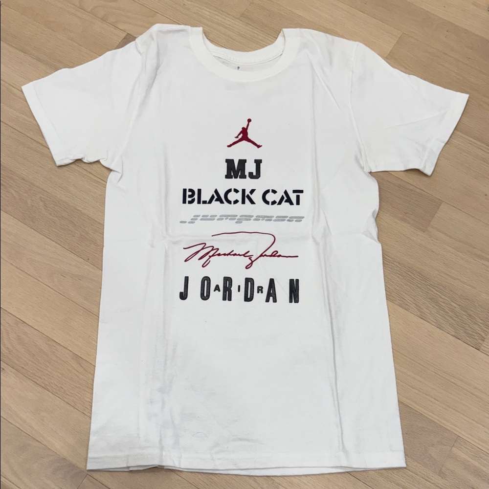 Jordan tee small